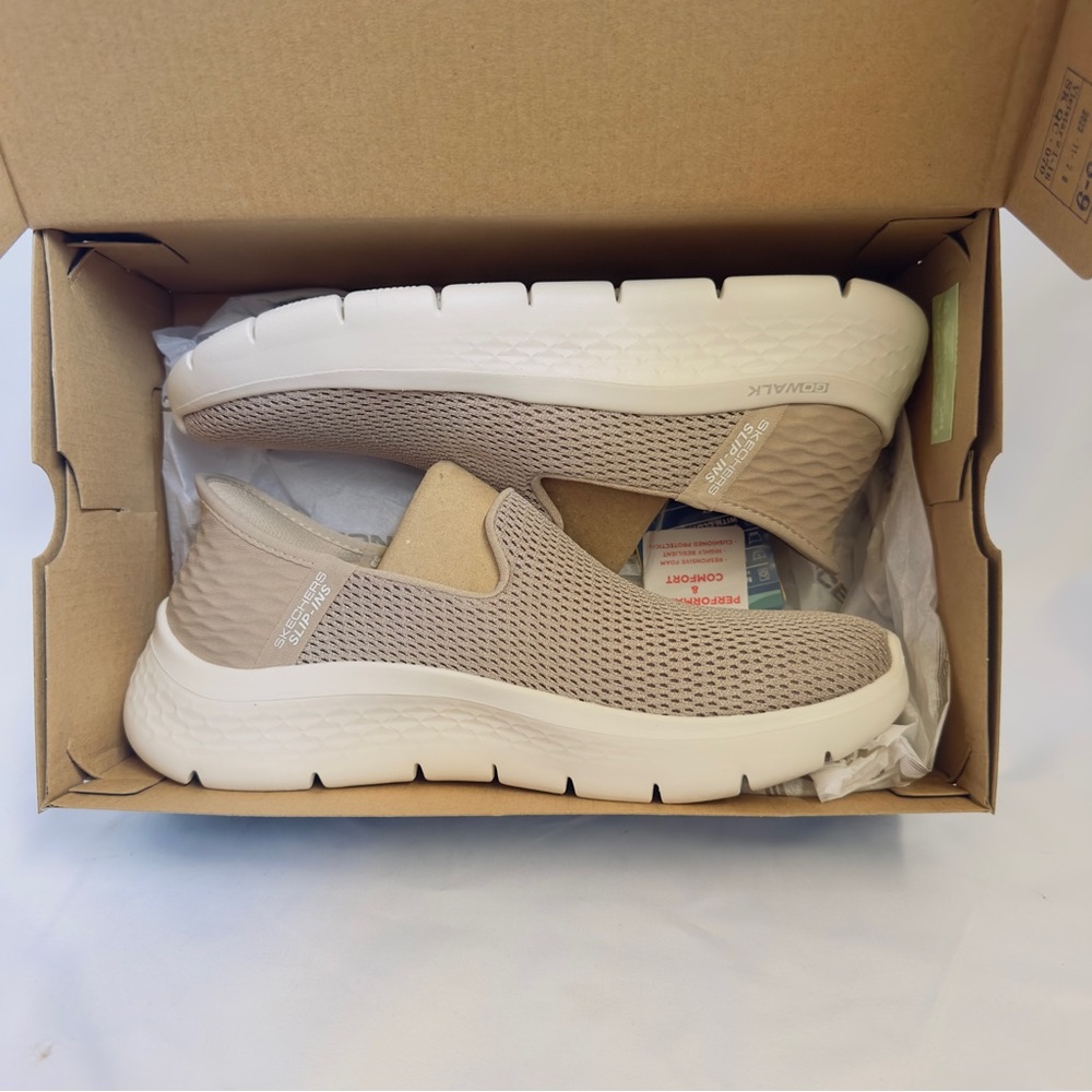 Skechers Woman's Hands Free Slip In Go Walk Flex Relish Sneakers SZ 8 Taupe NWT - Picture 2 of 12